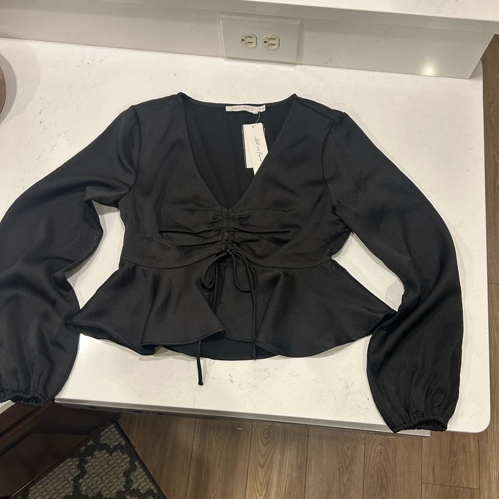 NWT‎ All In Favor Tie Front Peplum Top Black Womens Size xs